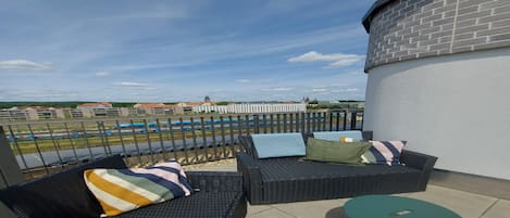 Standard Room, 1 Queen Bed (Roof Terrace)