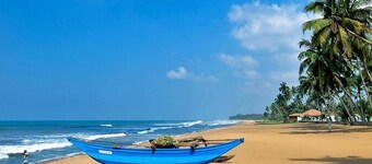 บีช คอริดอร์ โรงแรม & สปา พร้อมบริการรถรับส่งสนามบินฟรี