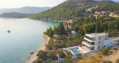 Hedera Estate, Villa Hedera XV