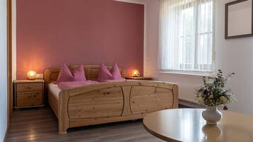 Doppelzimmer, Gartenblick | Allergikerbettwaren, kostenloses WLAN, Bettwäsche