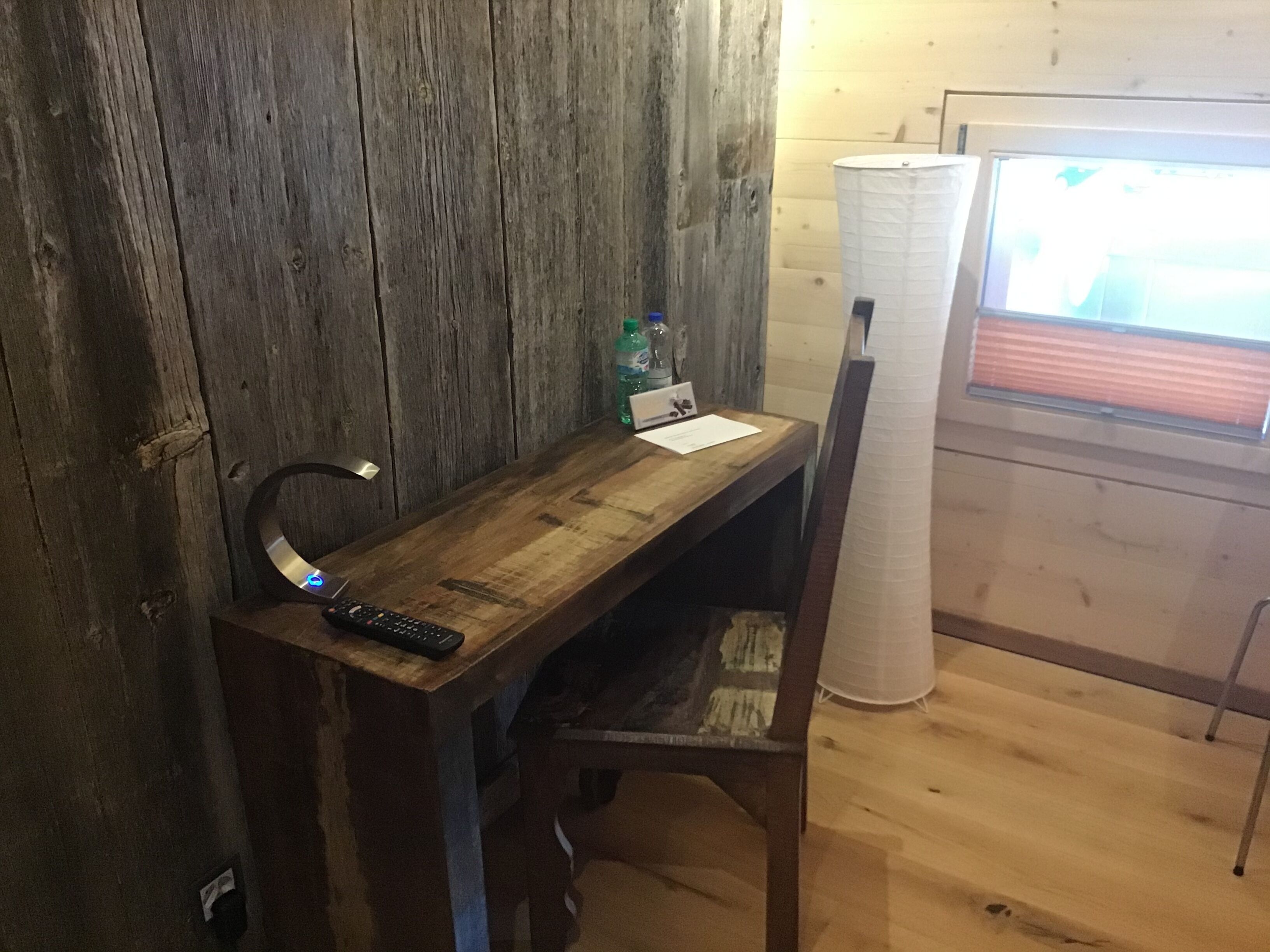 舒适双人房 | 笔记本电脑工作区、遮光窗帘、隔音、熨斗/熨板