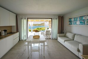 Smart TV - Sea view Ladunia O2 on Gulf of Marinella near Porto Rotondo (Porto Rotondo)