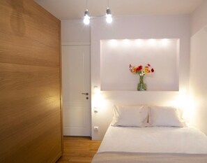 Apartment | 2 bedrooms, soundproofing, iron/ironing board, free WiFi - Marousi Luxury Apartment (Marousi)