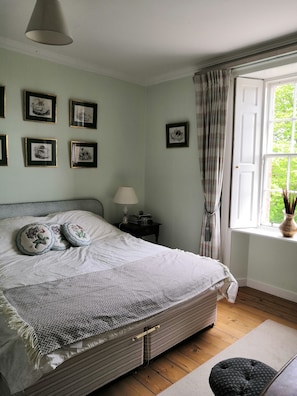 House, Multiple Beds