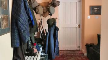 House, Multiple Beds | Bathroom | Combined shower/tub, deep soaking tub, hair dryer, towels