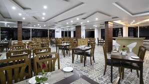 مطعم