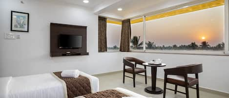 Superior Double or Twin Room | Minibar, in-room safe, individually decorated, individually furnished