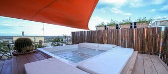 FAMILIAR ELEGANT SUITE