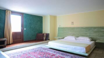 1 Schlafzimmer, Zimmersafe, Bügeleisen/Bügelbrett, Internetzugang