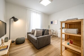 Living area - Emilia Suite Young (Modena)