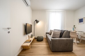 Living area - Emilia Suite Young (Modena)