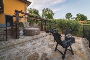 Terrace/patio - CASA AMBROGI relaxation in the hills exclusive use (Valfabbrica)