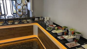 Colazione a buffet inclusa, servita tutte le mattine