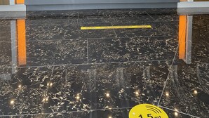 Uklassifisert bilde, 3 av 36, knapp