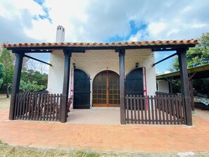 Exterior - Independent villa on the sea (Platamona)