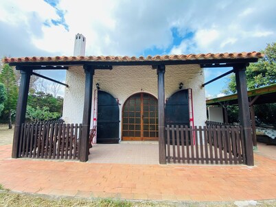 Independent villa on the sea