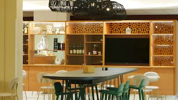 Petit déjeuner buffet servi tous les jours en supplément