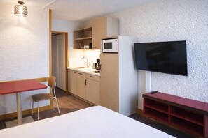 Double Room | Private kitchenette