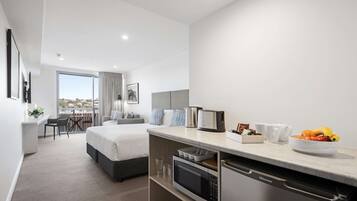 Desk, laptop workspace, rollaway beds, free WiFi