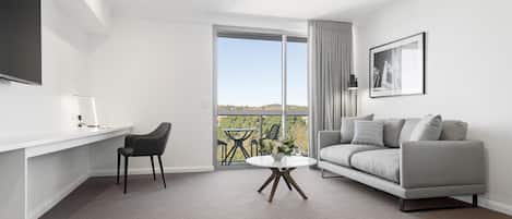 Desk, laptop workspace, rollaway beds, free WiFi