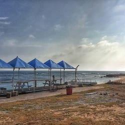Beach nearby, white sand, sun-loungers
