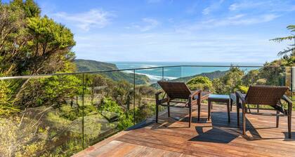 Piha - City Escape, Piha Holiday Home