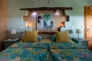 2 Schlafzimmer, Zimmersafe, Schreibtisch, Bügeleisen/Bügelbrett