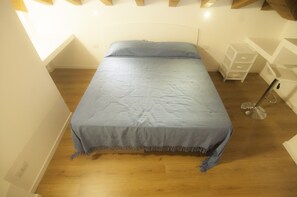 6 soverom, reiseseng for barn og wi-fi