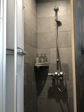 Two-Bedroom Villa | Bathroom | Shower, free toiletries, slippers, towels - Ryder's House (Hakuba)