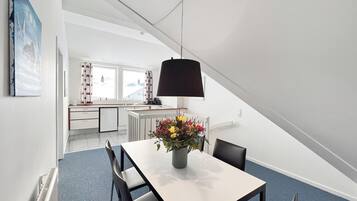 Apartamento, 1 habitación, no fumadores | Ropa de cama hipoalergénica y cortinas opacas