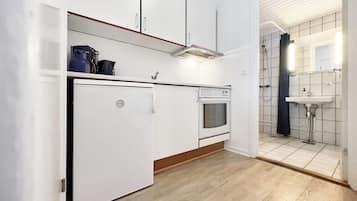 Estudi, 1 llit individual, no fumadors | Cuina privada | Forn, placa de cuina, bullidora elèctrica i graella