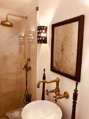 Shower, hair dryer, bidet, towels - Leuca - Villa near best beaches in Salento with private pool (Castrignano del Capo)