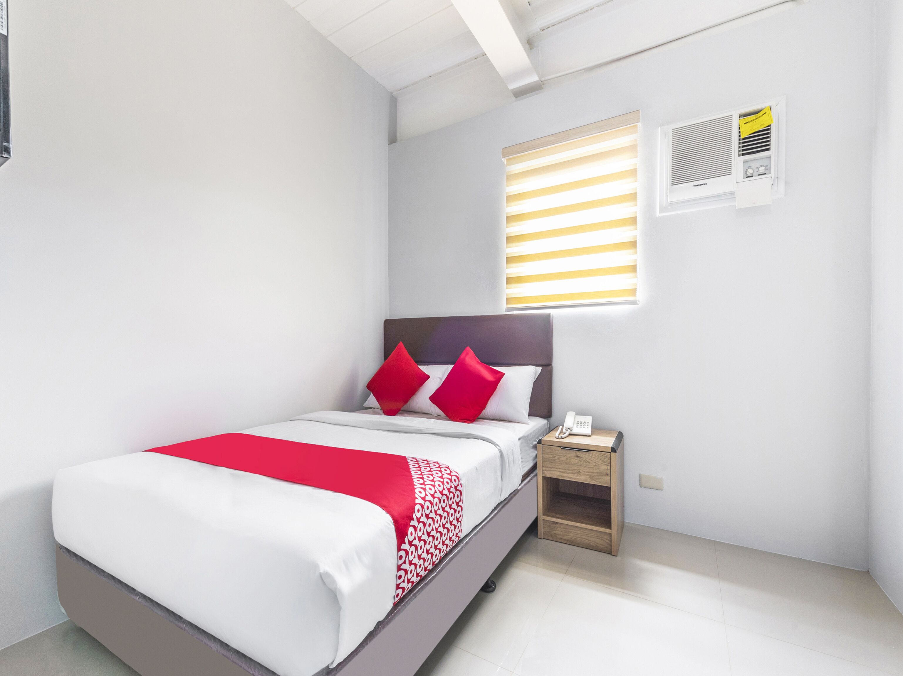 standard double room | free wifi, bed sheets