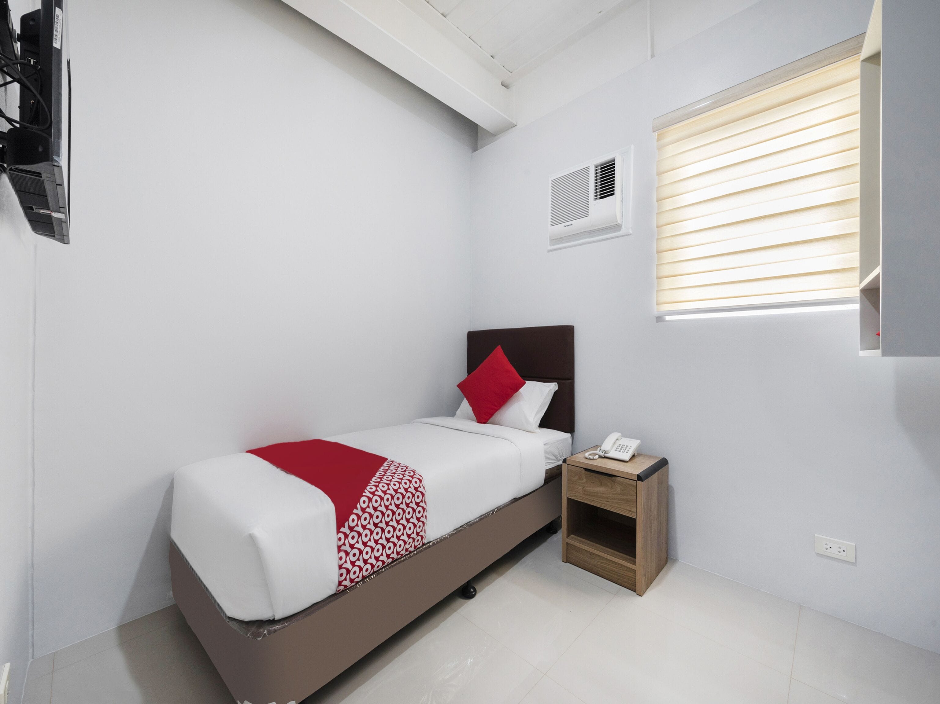 standard single room | free wifi, bed sheets