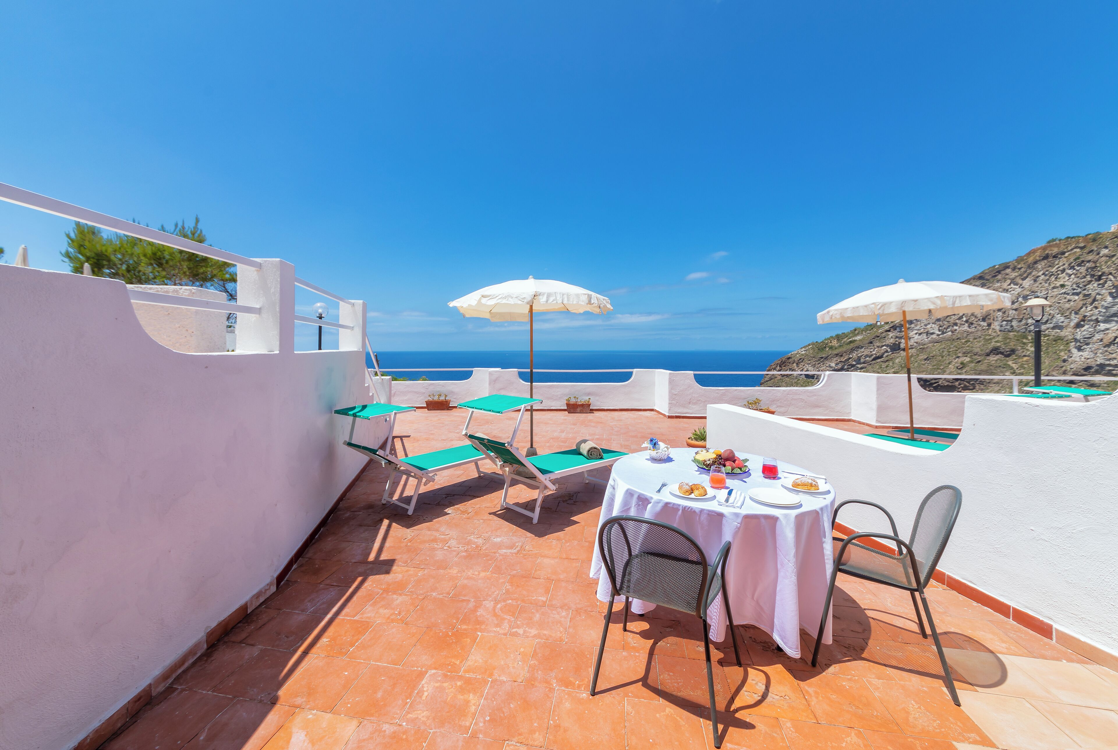 Junior-Suite, Terrasse, Meerblick | Terrasse/Patio