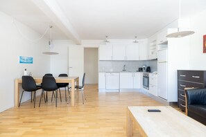 Apartment, 1 Bedroom (111) | Private kitchen - Hotel Nordbo City (Nuuk)