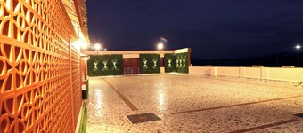 Topline Foods Resort