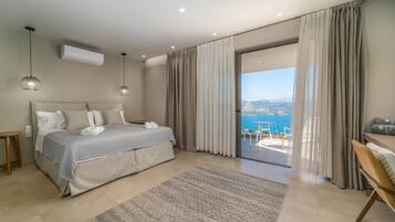 Superior Suite, Sea View | 1 bedroom, Egyptian cotton sheets, premium bedding, Tempur-Pedic beds
