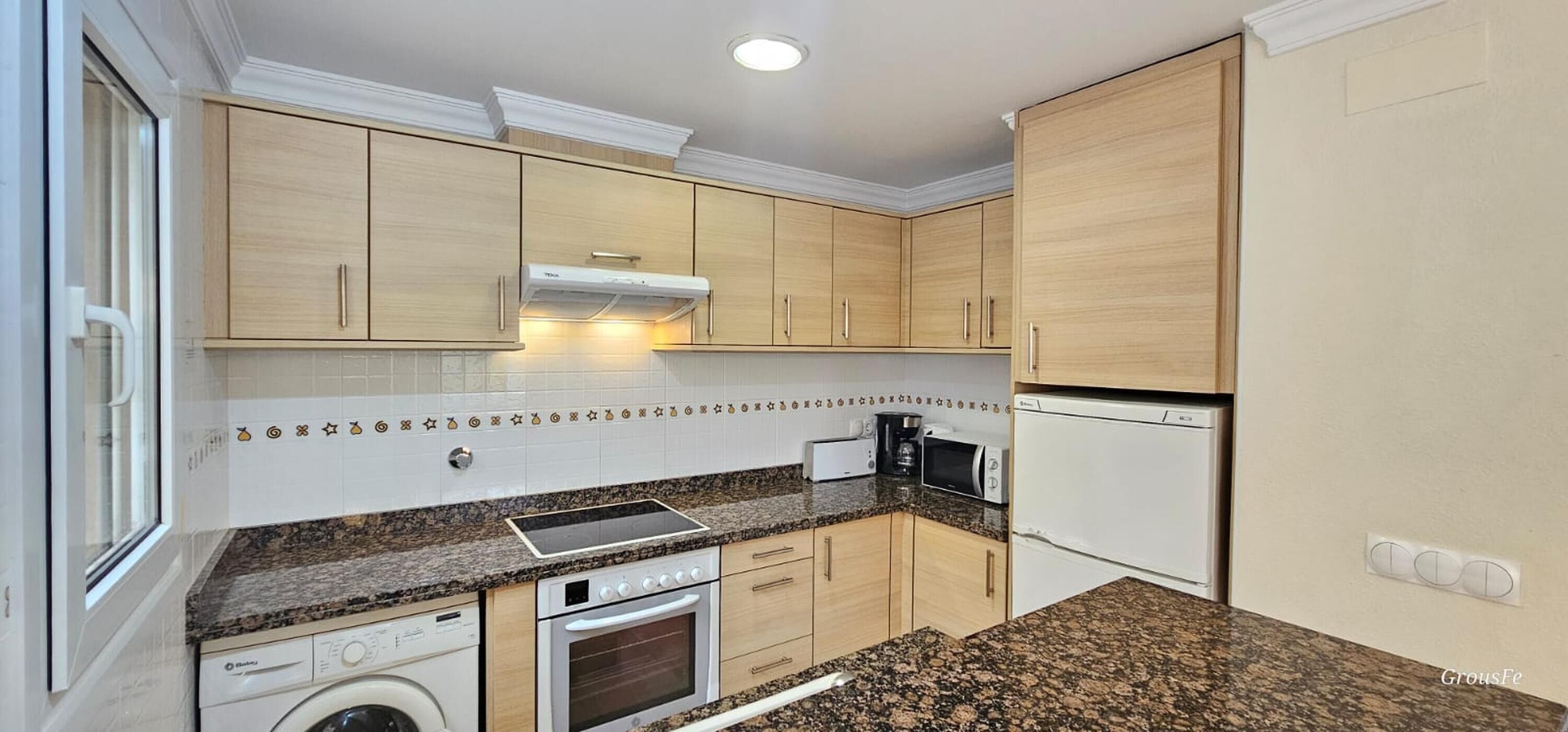 Frigorifero, microonde, forno, lavastoviglie