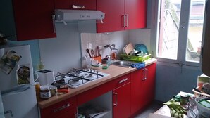 Uklassifisert bilde, 2 av 16, knapp