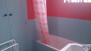 Bathroom - Domaine des Plantes (Rennes)