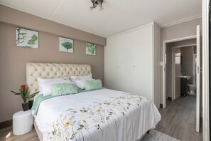 2 Schlafzimmer, Bügeleisen/Bügelbrett, WLAN, Bettwäsche