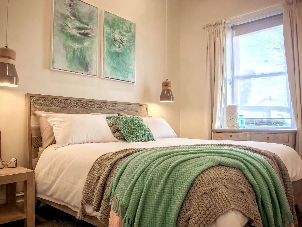Location location location! Newly remodeled home in the Main Street of Tanunda — image 8