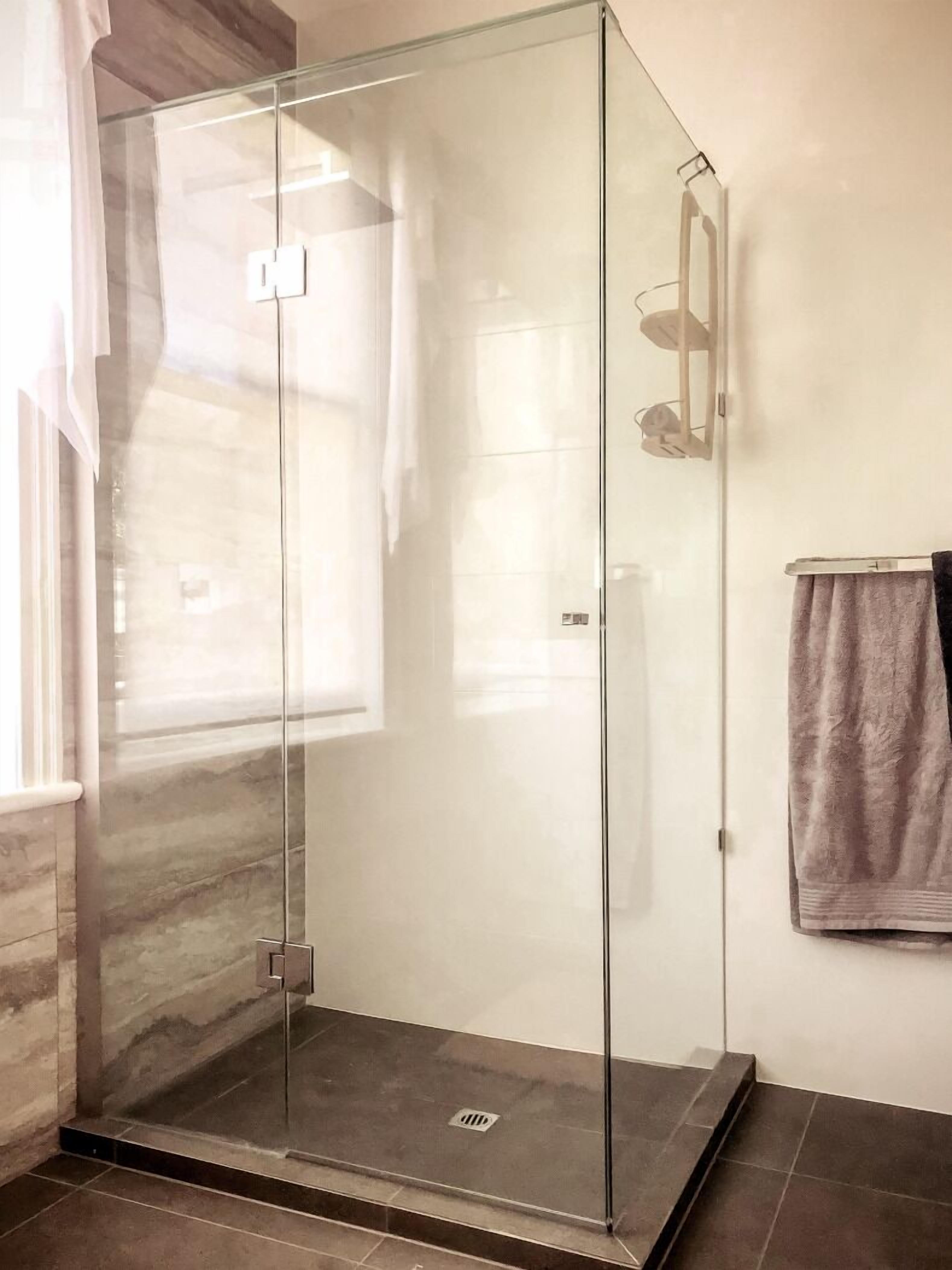 Location location location! Newly remodeled home in the Main Street of Tanunda — image 7