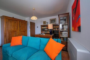 Appartement Familial, 2 chambres (Bardolino Garden Pool &Tennis on the) | Salle de séjour