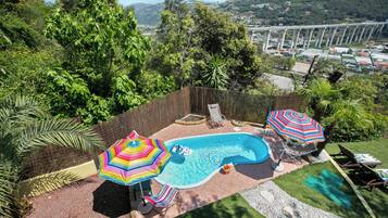 Villa familiare, camere multiple, 2 bagni, lato montagna (Villa Monte Enrico - With Pool) | Vista aerea
