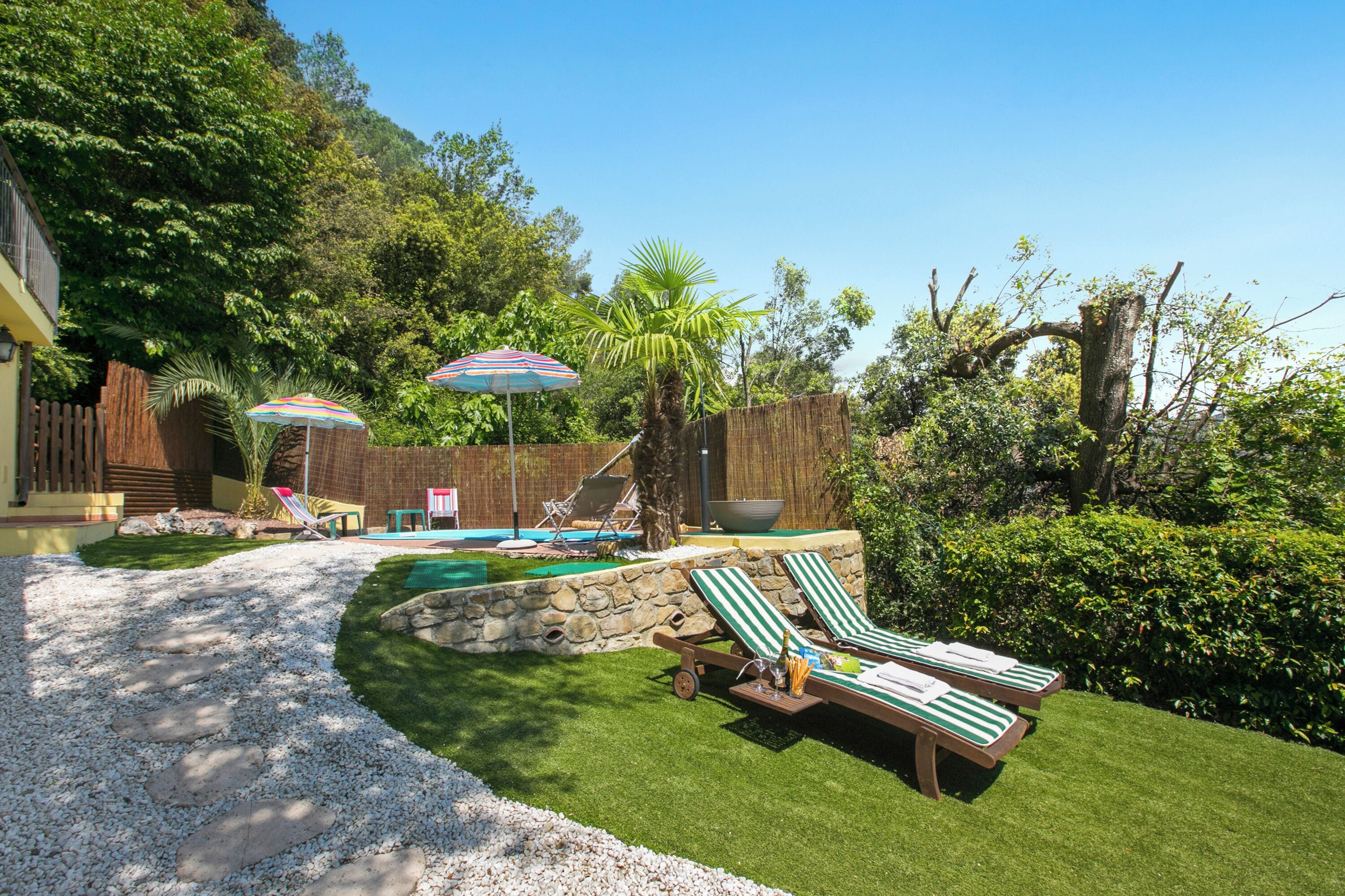 Familienvilla, Mehrere Schlafzimmer, 2 Bäder, Bergseite (Villa Monte Enrico - With Pool) | Garten