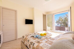 Apartemen Keluarga, beberapa kamar, 2 kamar mandi, tepi gunung (Serena 1 Amazing Sea View) | 2 kamar tidur, setrika/meja setrika, dan Wi-Fi (biaya tambahan)