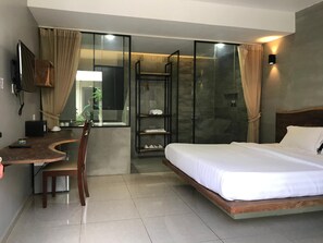 Deluxe Double Room | Hypo-allergenic bedding, minibar, desk, blackout drapes - BK Hotel (Phnom Penh)