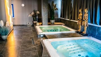 Sauna, hot tub, steam room, Turkish bath/hammam, body treatments